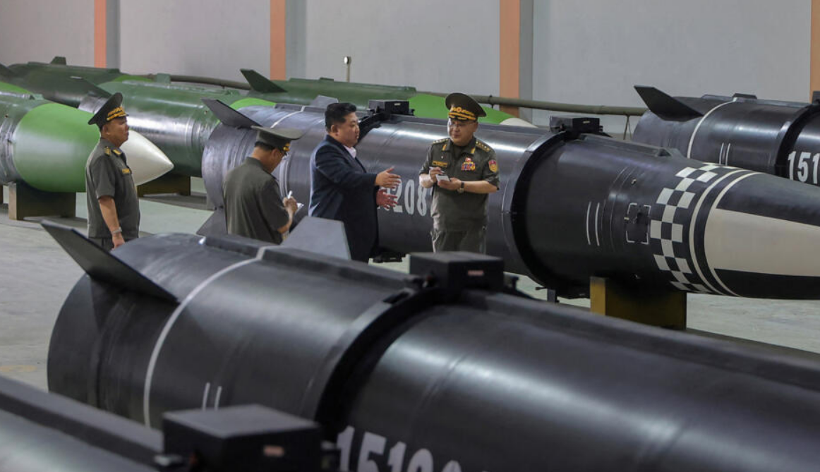 Кім Чен Ин наказав у 2,5 раза збільшити виробництво тактичної керованої зброї